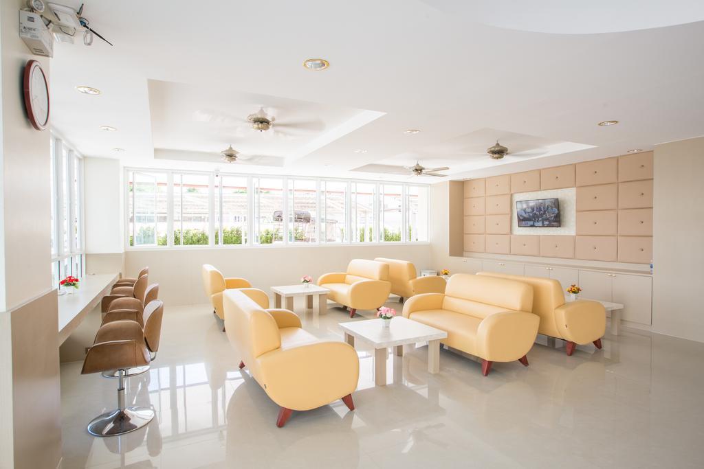 P.A. Thani Hotel Nakhon Sawan Zewnętrze zdjęcie